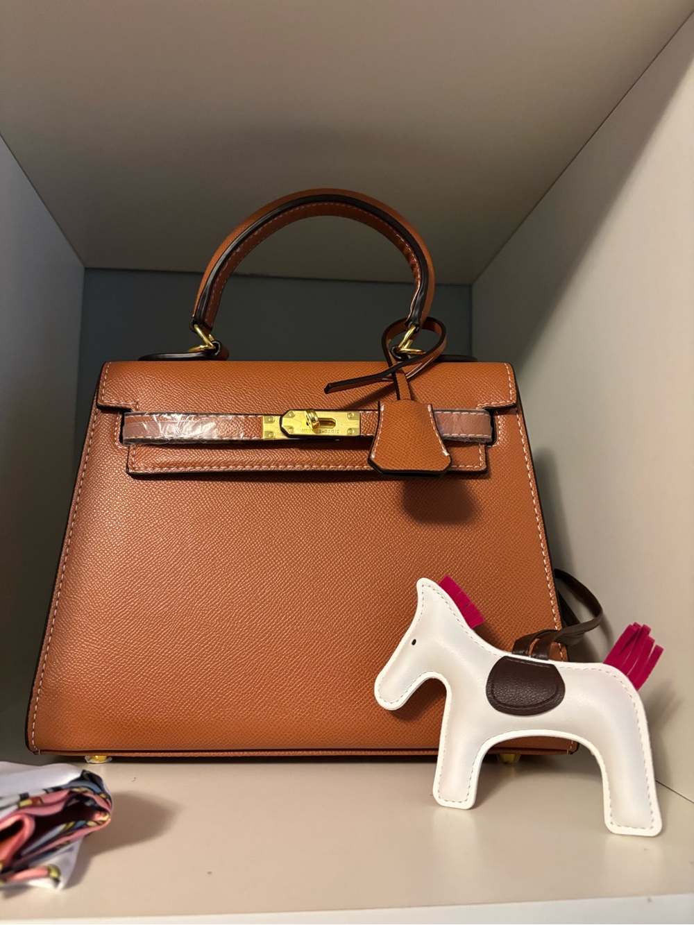 Cartera elegante de buena calidad